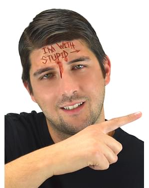 Prótese gravado na pele I'm with stupid