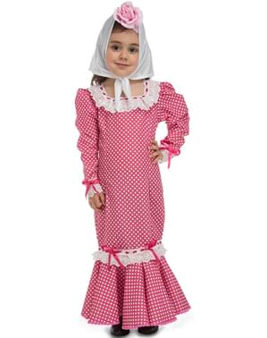 Традиционната розова мадридска рокля на бебето