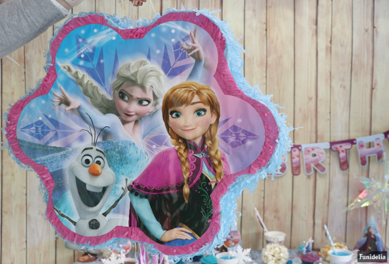 Ideas Temáticas - Piñata de tema Frozen para niña ❄💙