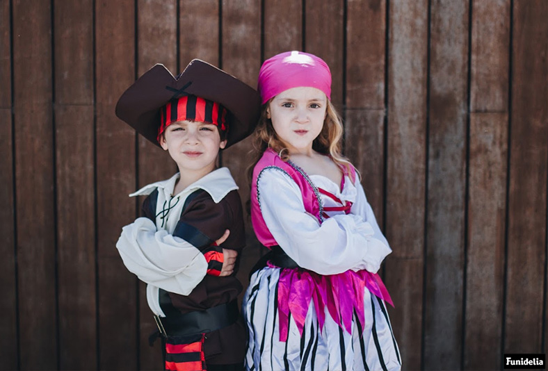Pirate Party - Project Nursery  Feste di compleanno a tema pirata, Canzoni  per le feste, Feste a tema