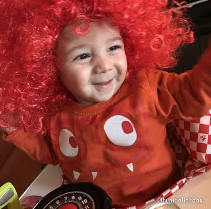 kolorowy-stroj-dla-niemowlat