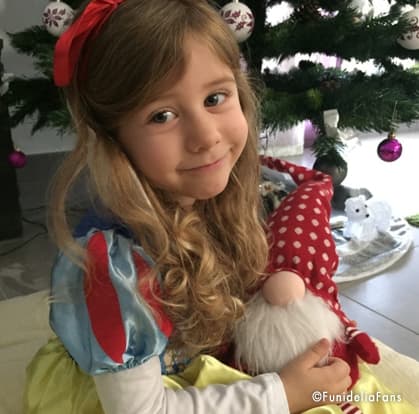 stroj-krolewny-sniezki-dla-dziewczynki