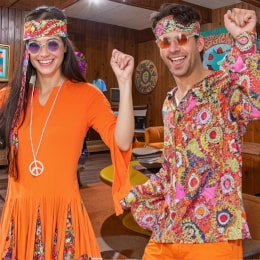 Costume Anii 60: Mișcarea Hippie